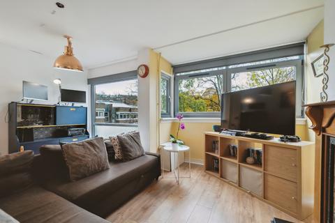 Flat 4, Bute Court, 30 Dirleton Drive, Glasgow, G41 3BQ