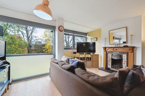 Flat 4, Bute Court, 30 Dirleton Drive, Glasgow, G41 3BQ
