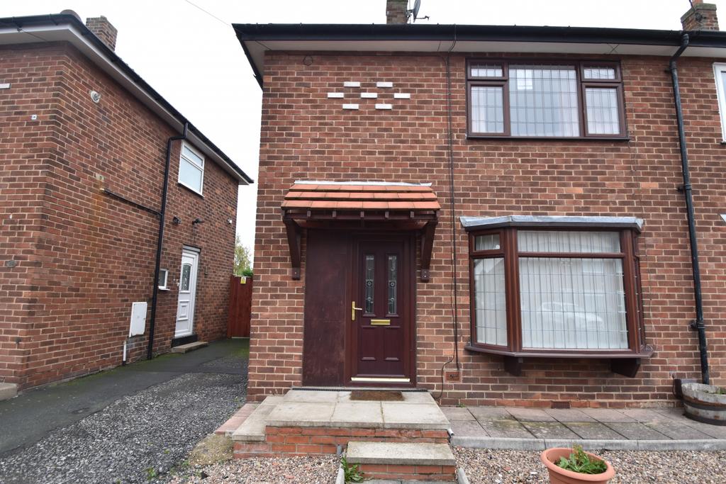 Elm Avenue, Kippax, LS25 2 bed semidetached house £185,000