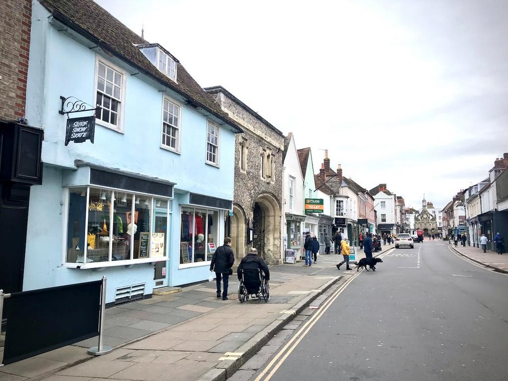 PHOTO 2  24 South Street Chichester  exterior.jp