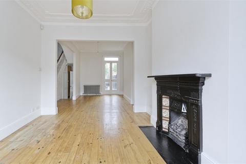 4 bedroom terraced house to rent, Shepherd's Bush W12 W12