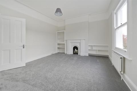 4 bedroom terraced house to rent, Shepherd's Bush W12 W12