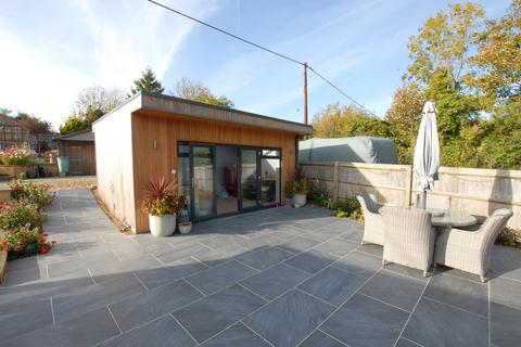 Corton Alkham Valley Road, Drellingore, Folkestone, CT18 7EP