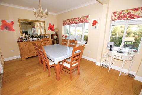 Corton Alkham Valley Road, Drellingore, Folkestone, CT18 7EP