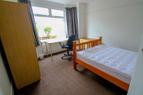 undefined, 4 Bed Student House St Margarets Road - SEE VIDEO TOUR
