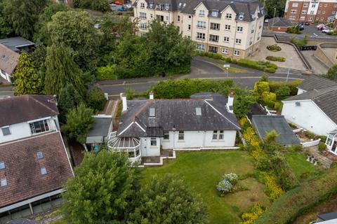 3 bedroom detached bungalow for sale - Roslyn, Mains Avenue, Giffnock