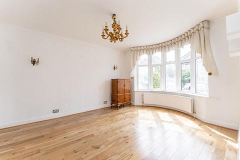 9 Claremont Road, London, W13 0DE