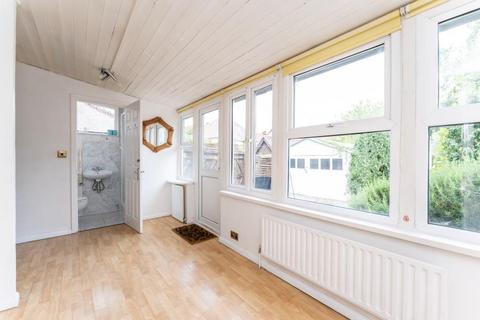 9 Claremont Road, London, W13 0DE