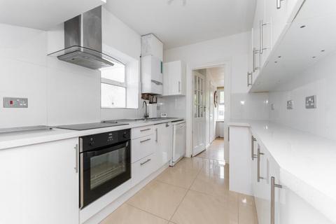 9 Claremont Road, London, W13 0DE