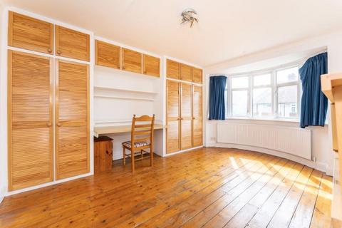 9 Claremont Road, London, W13 0DE
