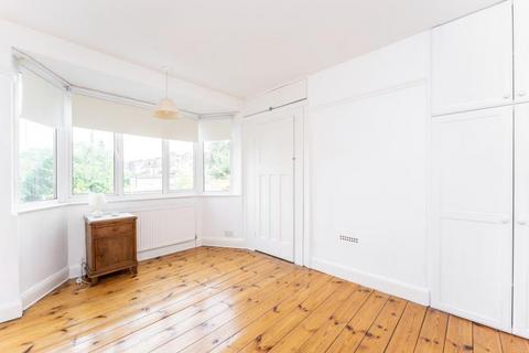 9 Claremont Road, London, W13 0DE