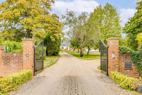 5 bedroom detached house for sale, Reynards Road, Welwyn, Hertfordshire, AL6