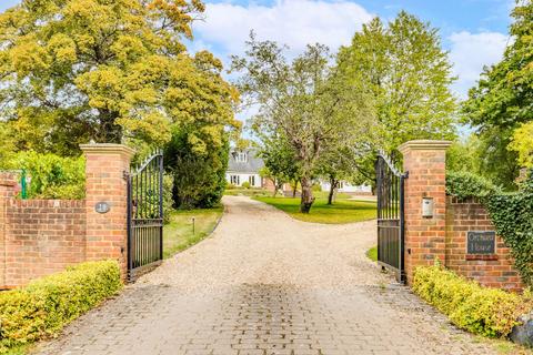 5 bedroom detached house for sale, Reynards Road, Welwyn, Hertfordshire, AL6