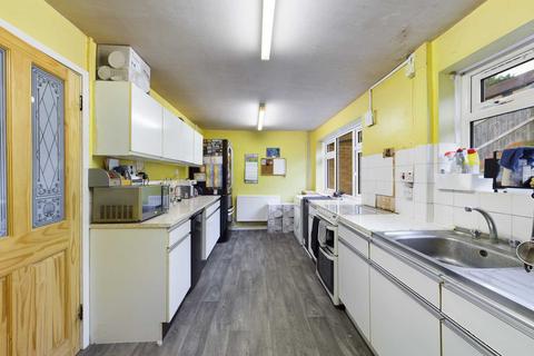 86 Beechfield Road, Boxmoor, Hemel Hempstead, HP1 1PL
