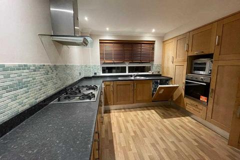 3 bedroom apartment to rent - Gleneagles, Stanmore