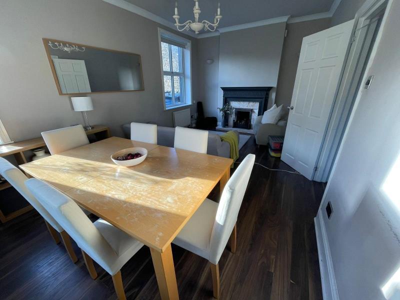 Myrtle Avenue, Bingley, BD16 1EW 4 bed end of terrace house £895 pcm
