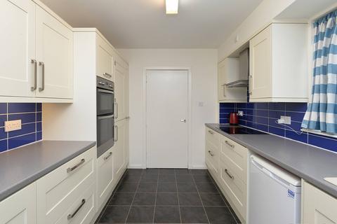 1 Eskview Grove, Dalkeith, EH22 1JW
