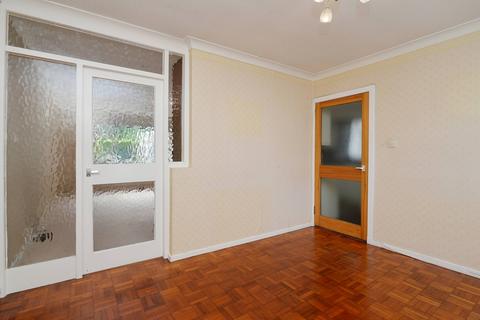 1 Eskview Grove, Dalkeith, EH22 1JW