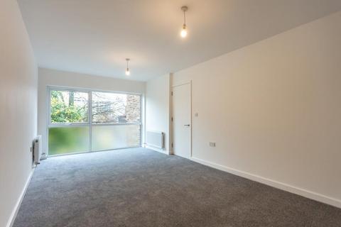 2 bedroom apartment for sale, Craven Avenue, W5