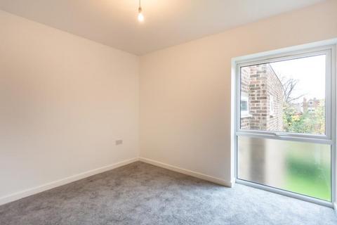 2 bedroom apartment for sale, Craven Avenue, W5