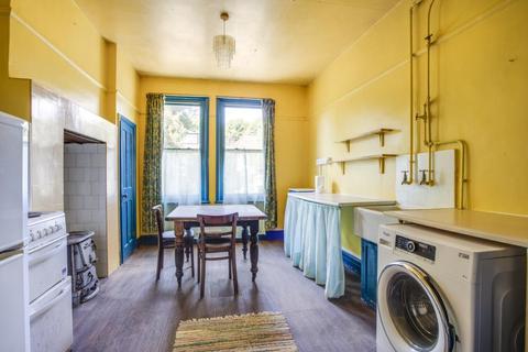 Flat 1, 8 King Edwards Gardens, London, W3 9RG