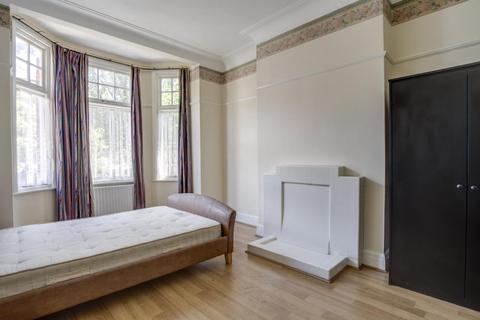 Flat 1, 8 King Edwards Gardens, London, W3 9RG