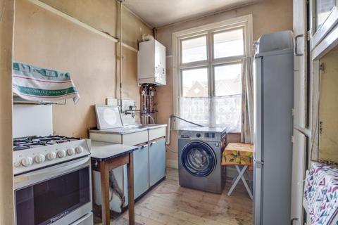 Flat 1, 8 King Edwards Gardens, London, W3 9RG
