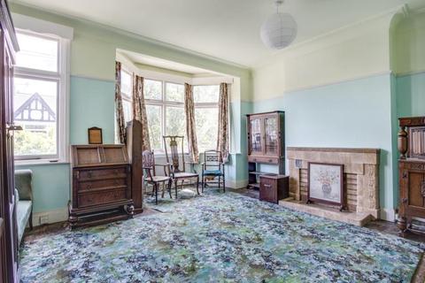 Flat 1, 8 King Edwards Gardens, London, W3 9RG