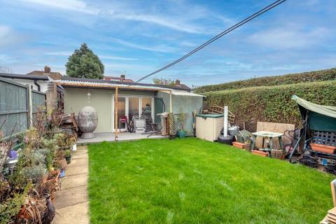 18 Primrose Way, Wembley, HA0 1DR