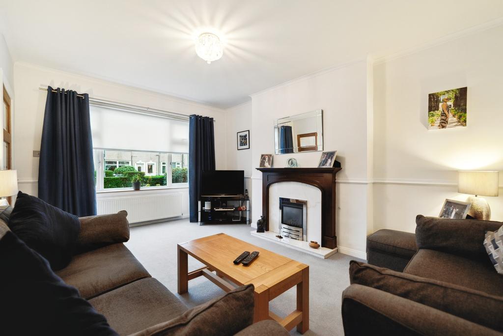 Orchy Gardens, Clarkston, East... 3 bed end of terrace house £269,000