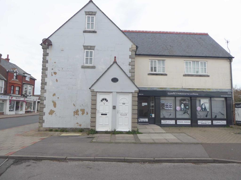 High Street, Selsey 1 bed flat £650 pcm (£150 pw)