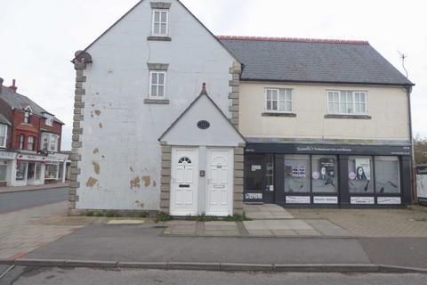 2 bedroom flat to rent - High Street, Selsey