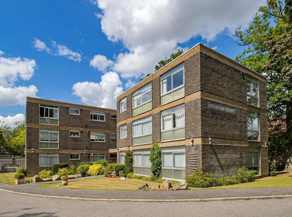 Brendon Court, The Avenue, Radlett, Hertfordshire, WD7 2 bed apartment £2,000 pcm (£462 pw)