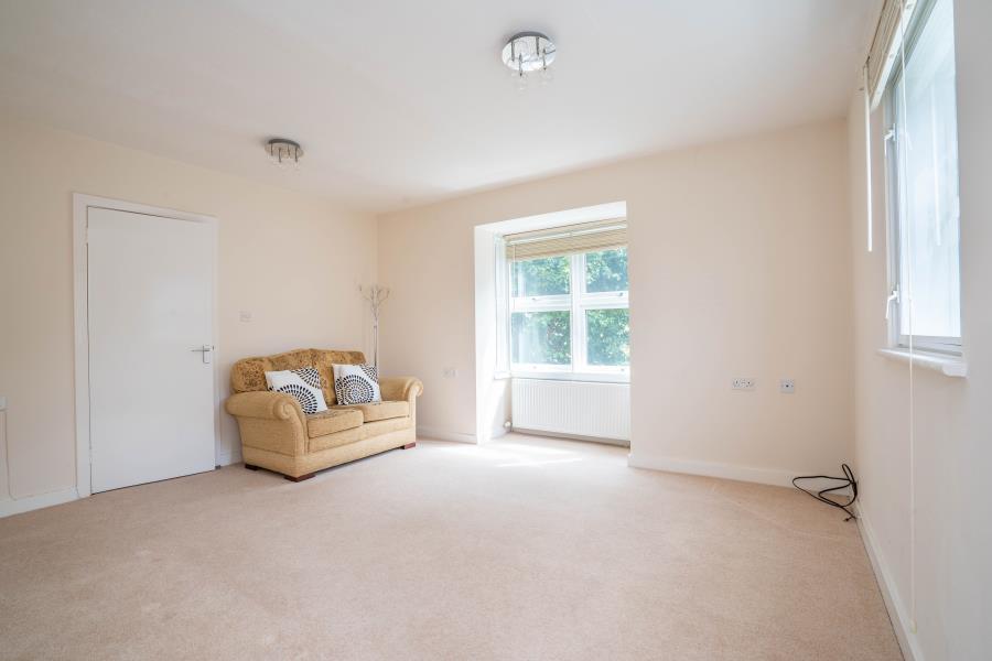 Gordon Road, W5 1 bed apartment for sale £166,500