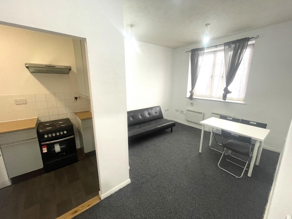 East Street, Sudbury, CO10 1 bed apartment £675 pcm (£156 pw)