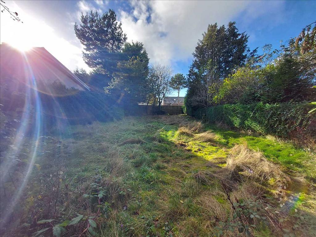 Strath Elgin, Law Village, Carluke Land £50,000