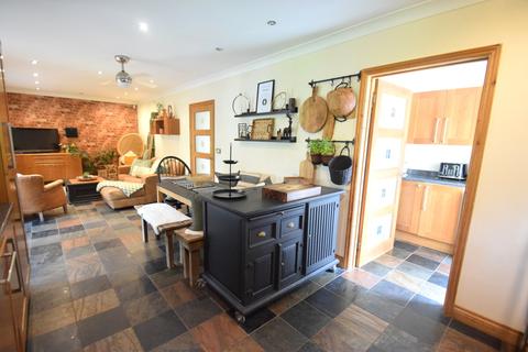 1 Andrews Close, Tondu, Bridgend, CF32 9EQ