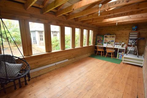 1 Andrews Close, Tondu, Bridgend, CF32 9EQ