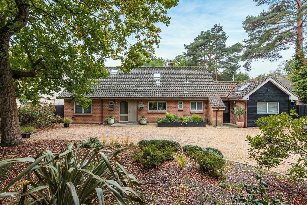 Framingham Earl 4 bed detached house for sale £900,000