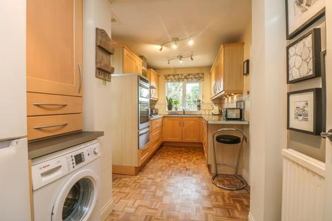 5 Broadlands Road, Hockley, SS5 5DT