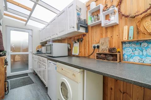 5 Broadlands Road, Hockley, SS5 5DT
