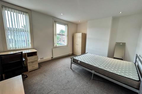 4 bedroom terraced house to rent, Ladybarn Lane, Manchester, Greater Manchester, M14