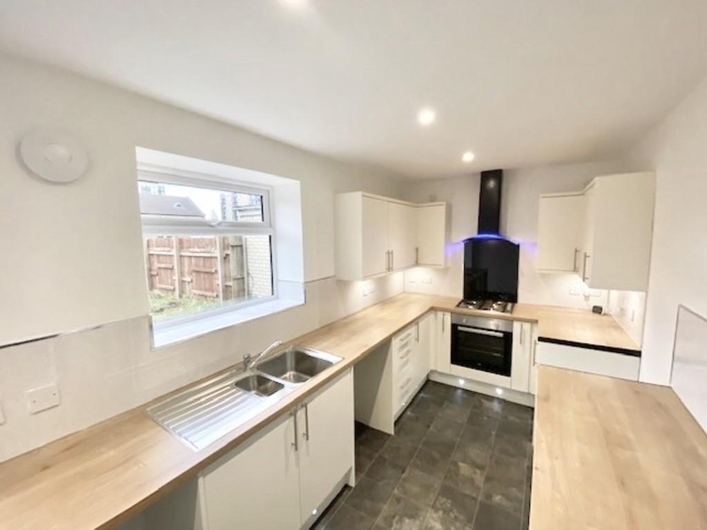 Malvern Road, Billingham 3 bed end of terrace house £650 pcm (£150 pw)