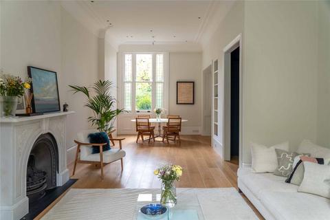 4 bedroom apartment to rent, Barkston Gardens, Earls Court, SW5