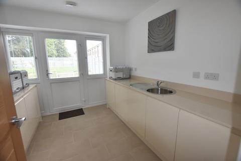 4 bedroom terraced house to rent, Ames Court, Bury St. Edmunds