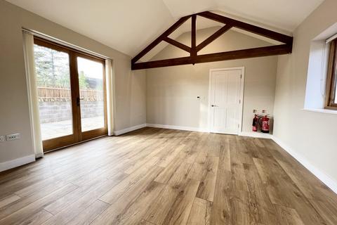 1 bedroom semi-detached bungalow to rent, Main Street, Thenford