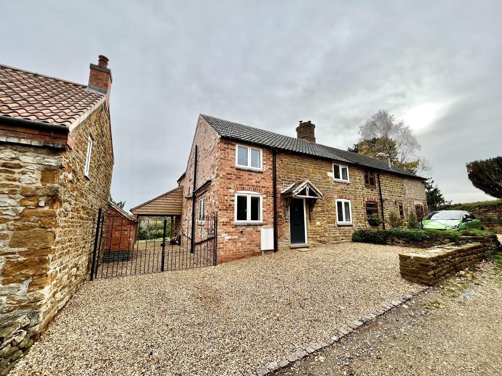 Church Lane, Eaton, Grantham 3 bed cottage £1,350 pcm (£312 pw)