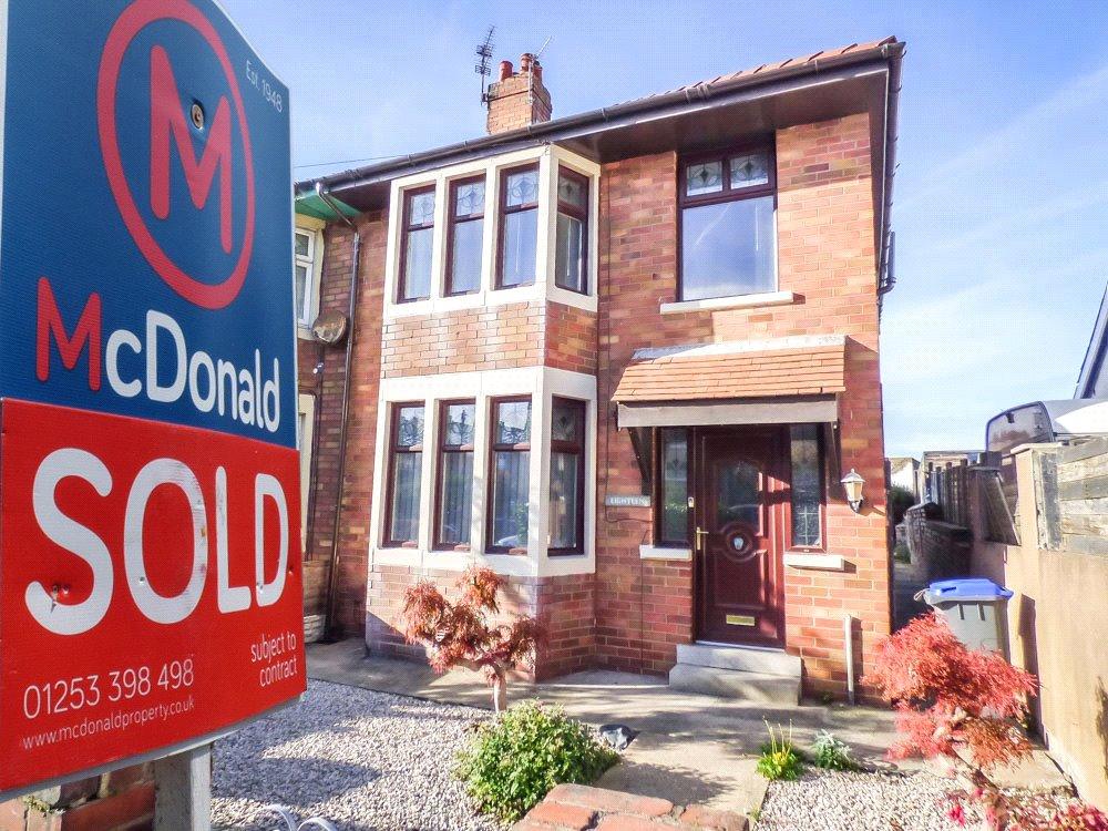 Belgrave Road, Marton, Blackpool 3 bed semidetached house £120,000