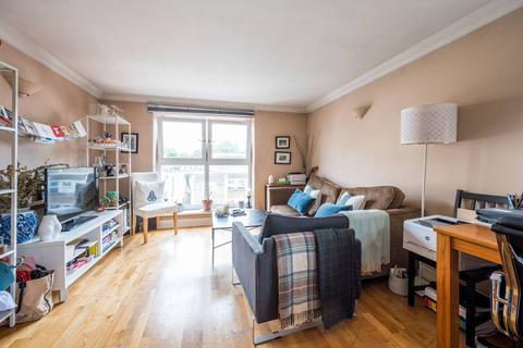 2 bedroom flat to rent - Chelsea Court, Melville Place, Angel, London, N1