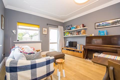 Flat 1, 10 Archer Road, Penarth, CF64 3LS